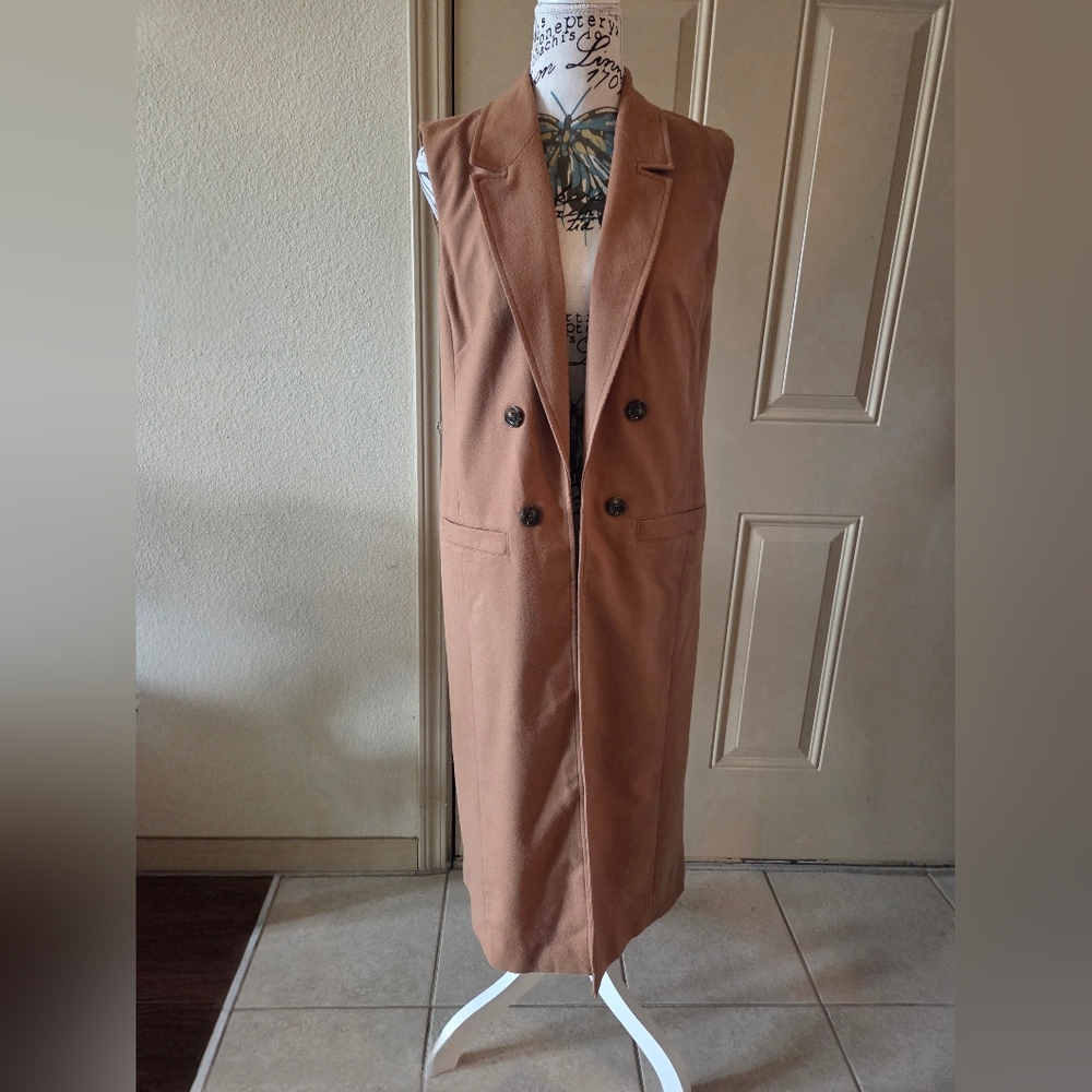 NWOT Halogen Sleeveless Double-Breasted Trench Vest - Camel - Size S